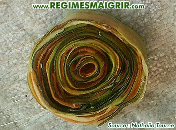 Photo de rose de carottes et courgettes