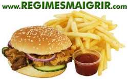 Un repas typiquement gras pris au fast-food