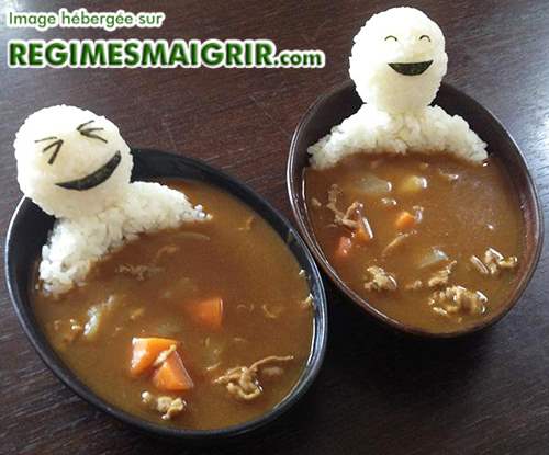 Bain thermal japonais dans du curry et du riz
