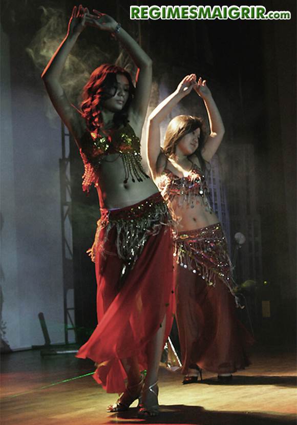 Deux danseuses de belly dance