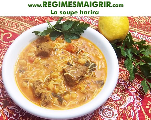 Les soupes comme la harira aident à prendre un iftar léger et équilibré